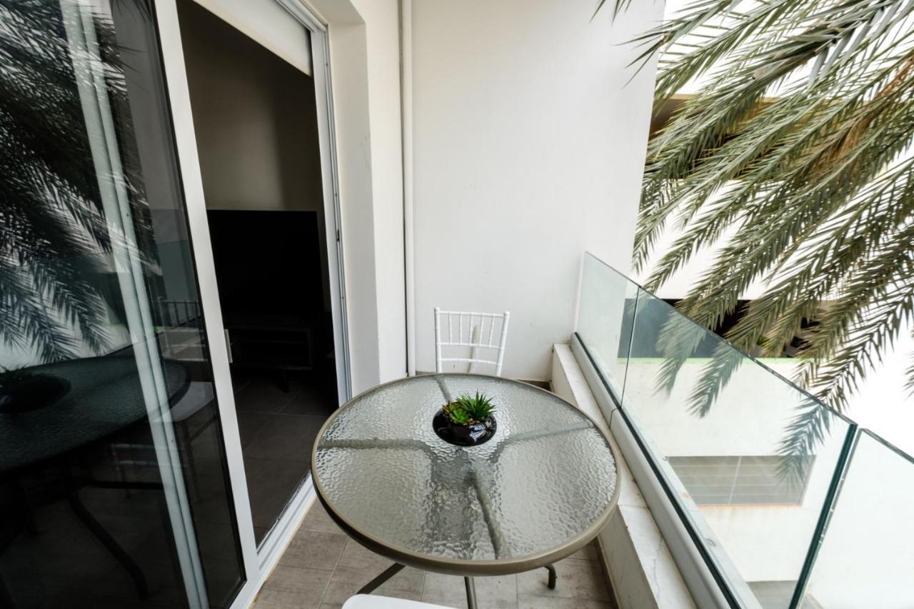 لارنكا Spacious Studio Downtown المظهر الخارجي الصورة